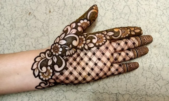 KS mehndi artist